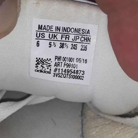 Adidas - Picture 8 of 8